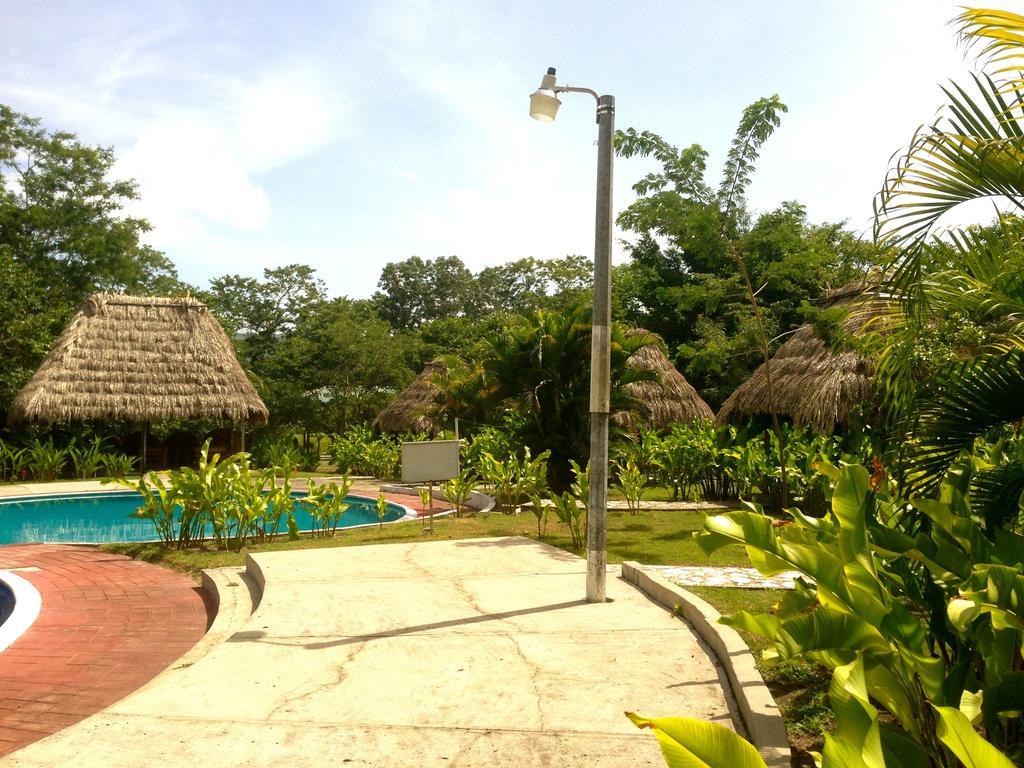 Hotel Villas Magen เอล เรมาเต ภายนอก รูปภาพ